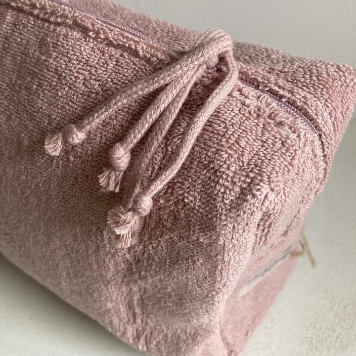 NEW ARRIVALS – Cachette