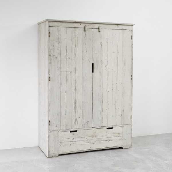Wooden wardrobe 120 x 51 x 177 cmKatrin Arens- Cachette