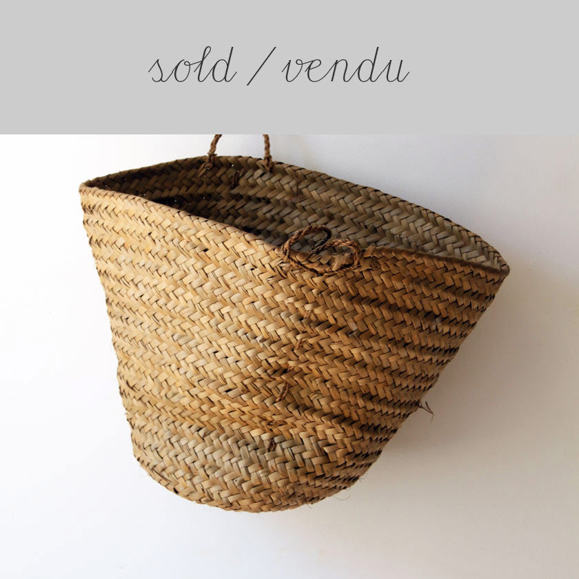 basket with small handles (SOLD)Vintage- Cachette